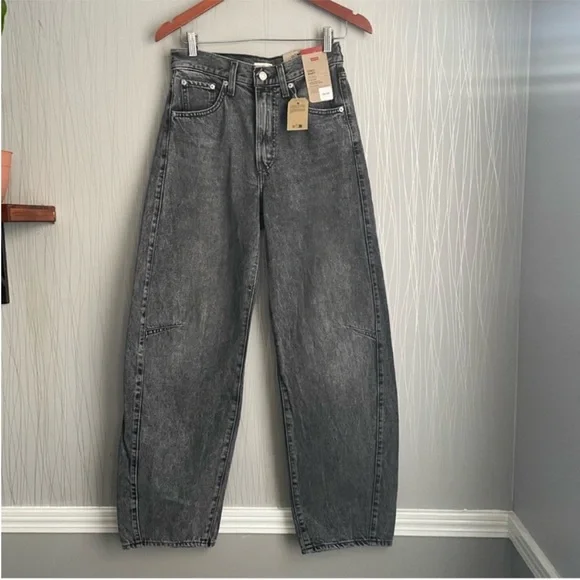 NWT Levi’s Cinch Barrel Jeans Black - Picture 4 of 15